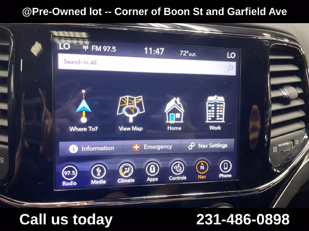 Used 2019 Silver Jeep Limited image 23