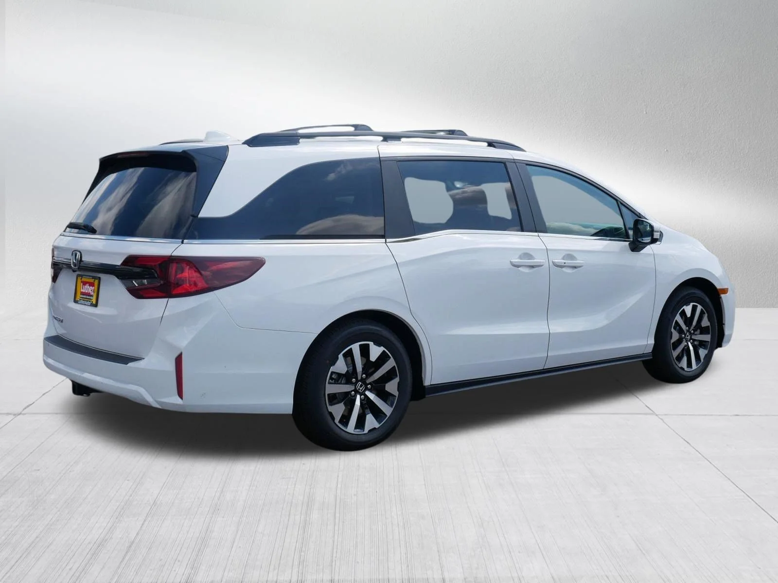 New 2026 Platinum White Pearl Honda EX-L image 7