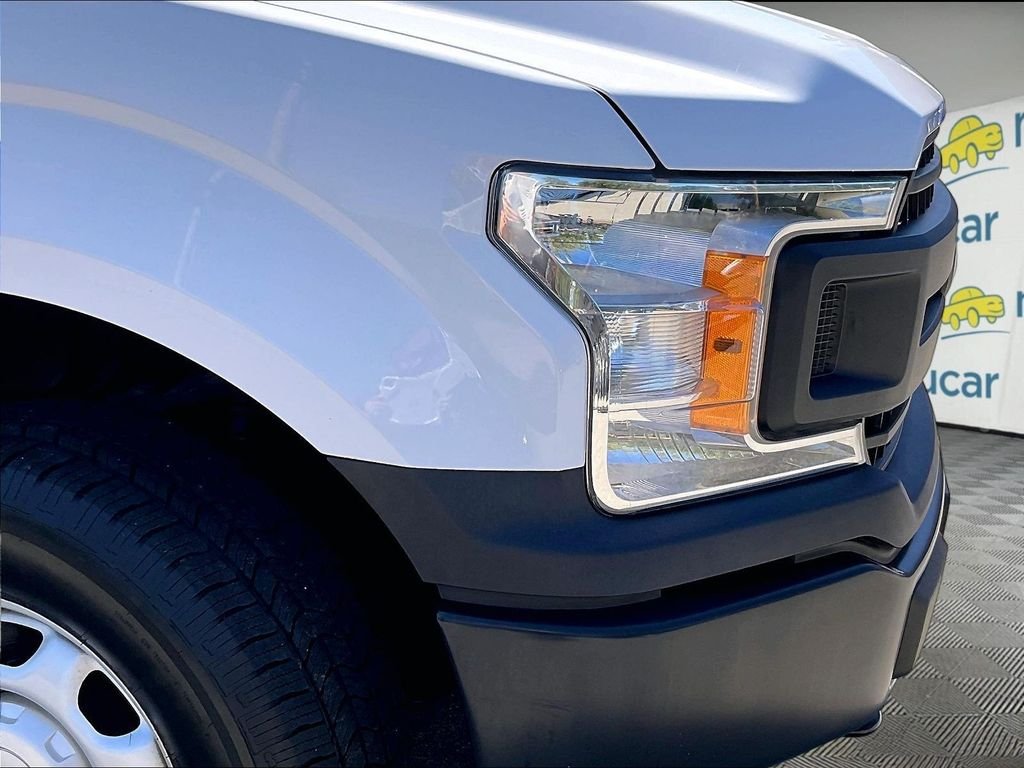 Used 2019 White Ford XL image 26