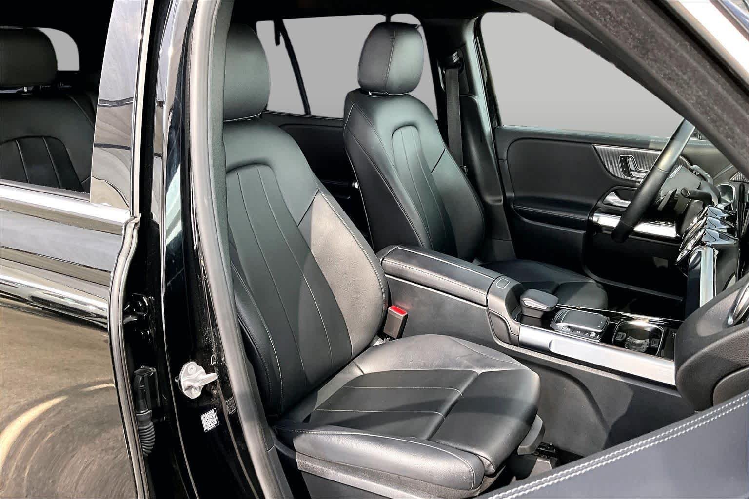 Used 2021 Night Black Mercedes-Benz GLB 250 image 9
