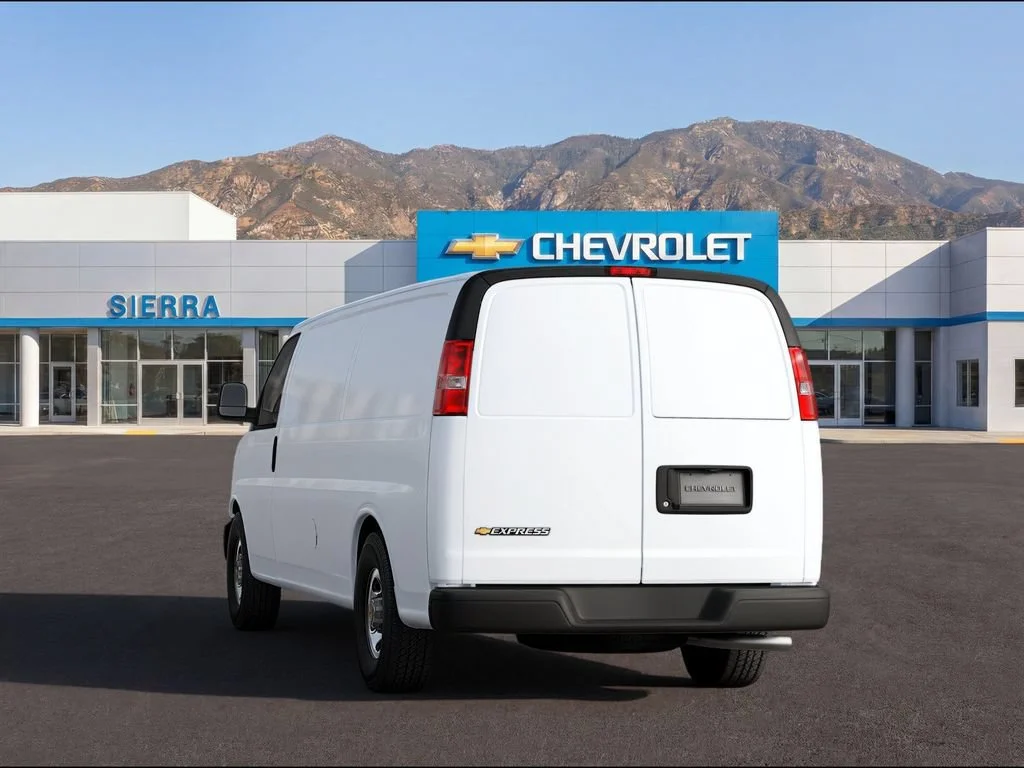 New 2026 Summit White Chevrolet 1WT image 3