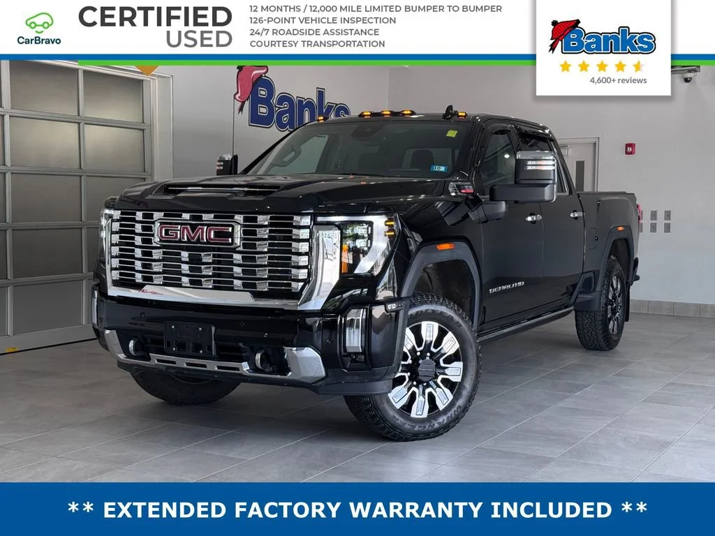 2025 GMC Sierra 4WD Crew Cab Standard Box Denali's photo