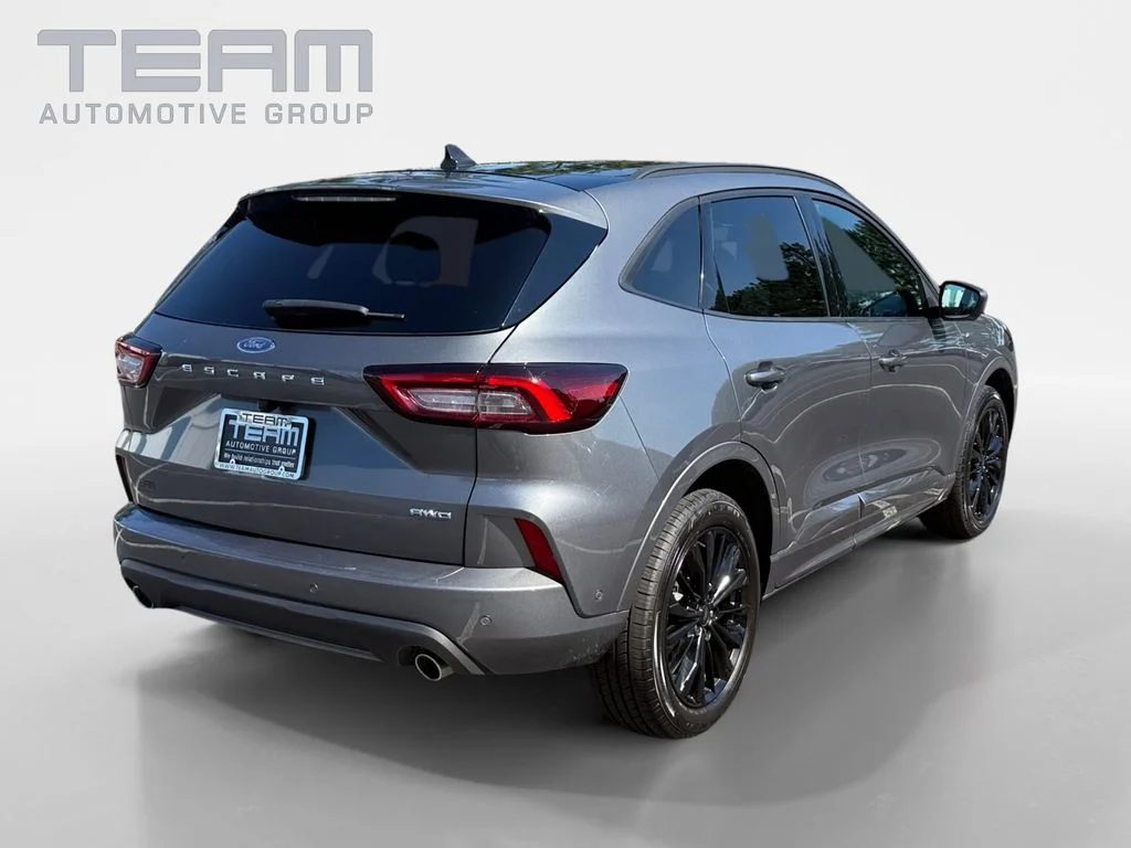 Used 2024 Gray Ford ST-Line Elite image 7