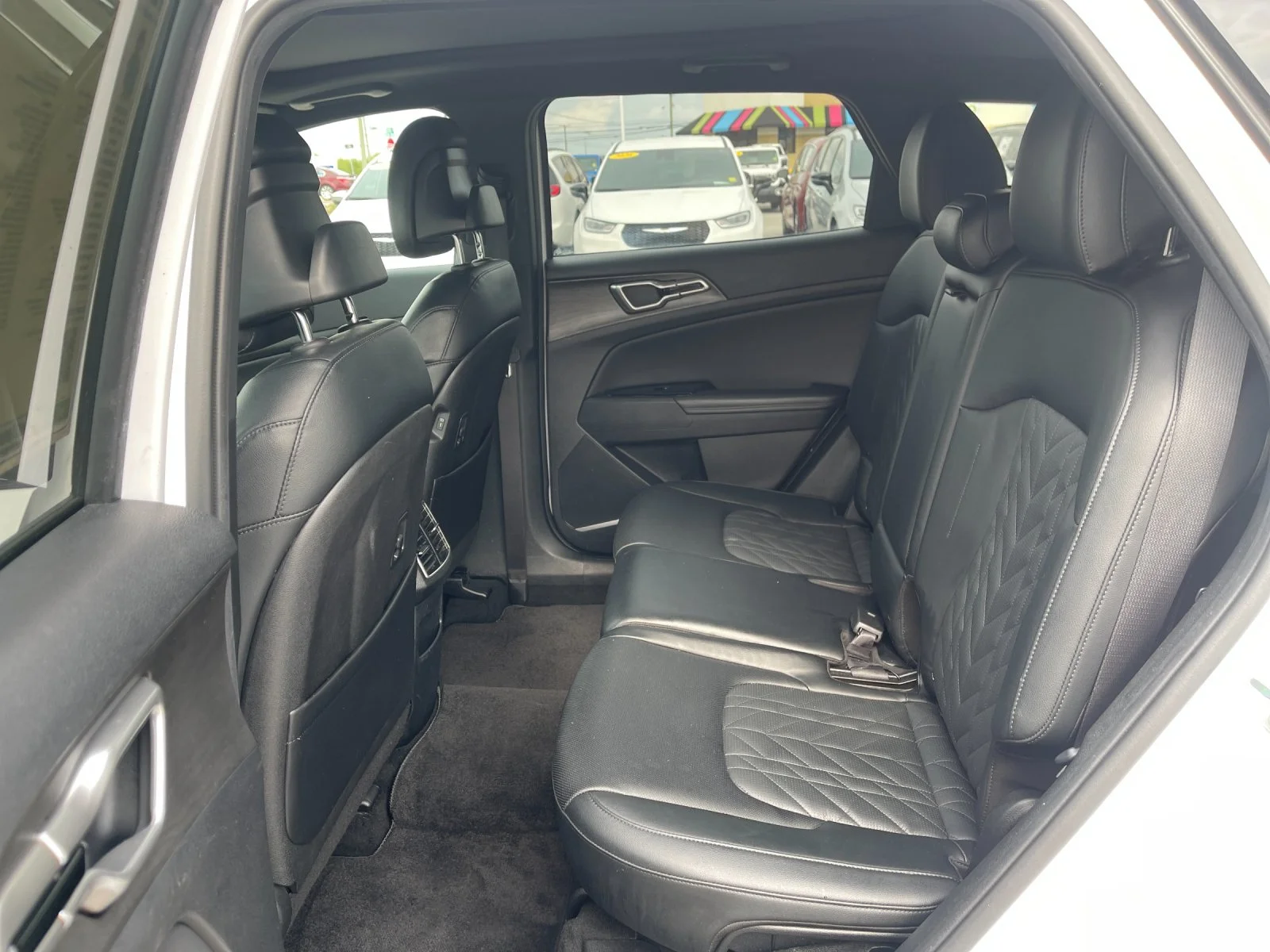 Used 2023 White Kia X-Line image 14