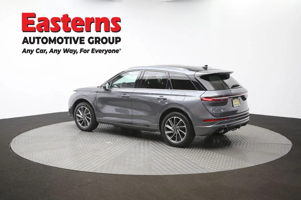 Used 2023 Gray Lincoln Grand Touring image 65