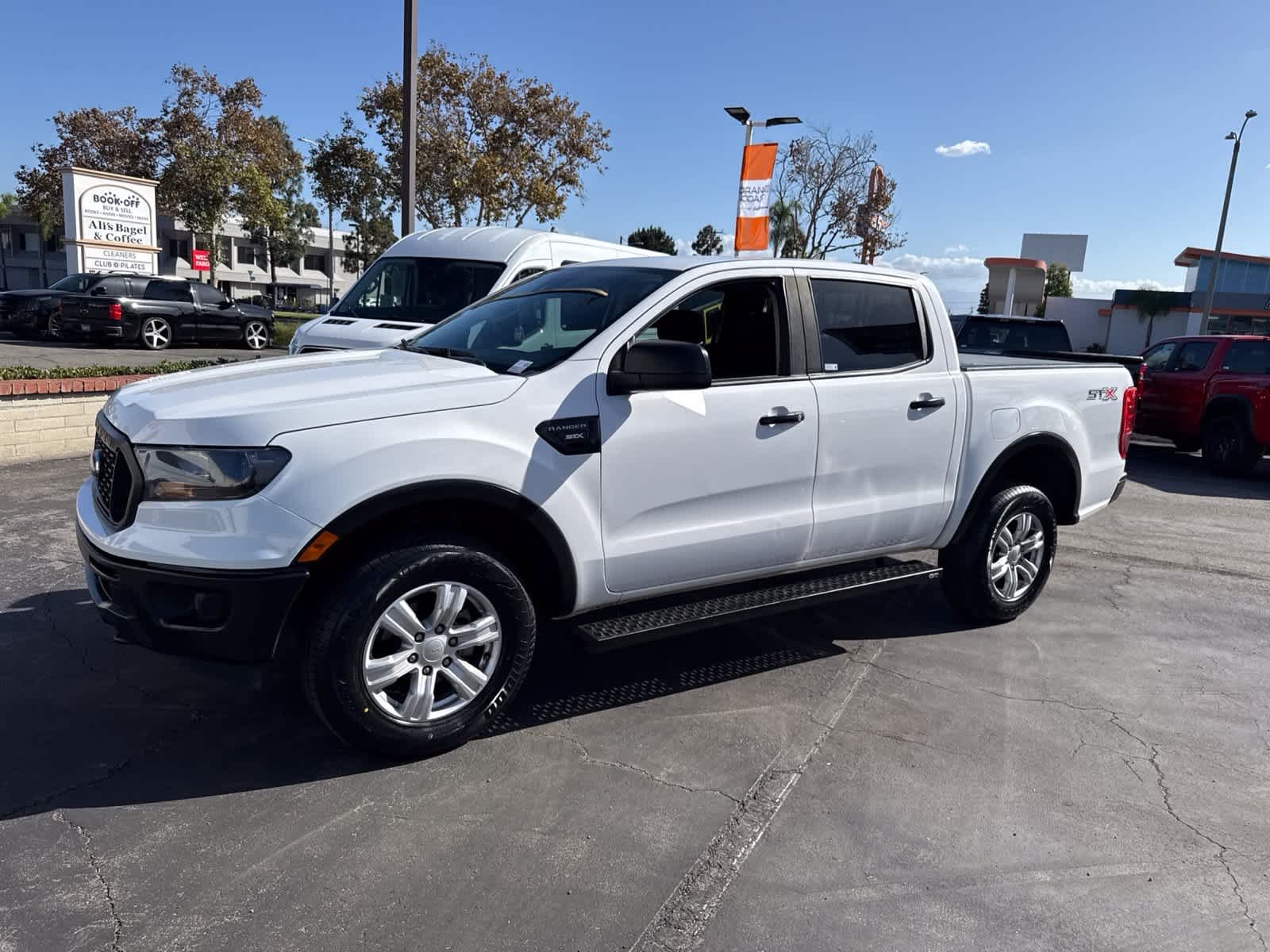 Used 2020 Oxford White Ford XL image 20