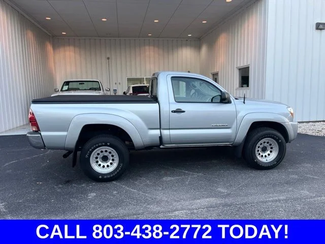 Used 2008 Silver Toyota Base image 31