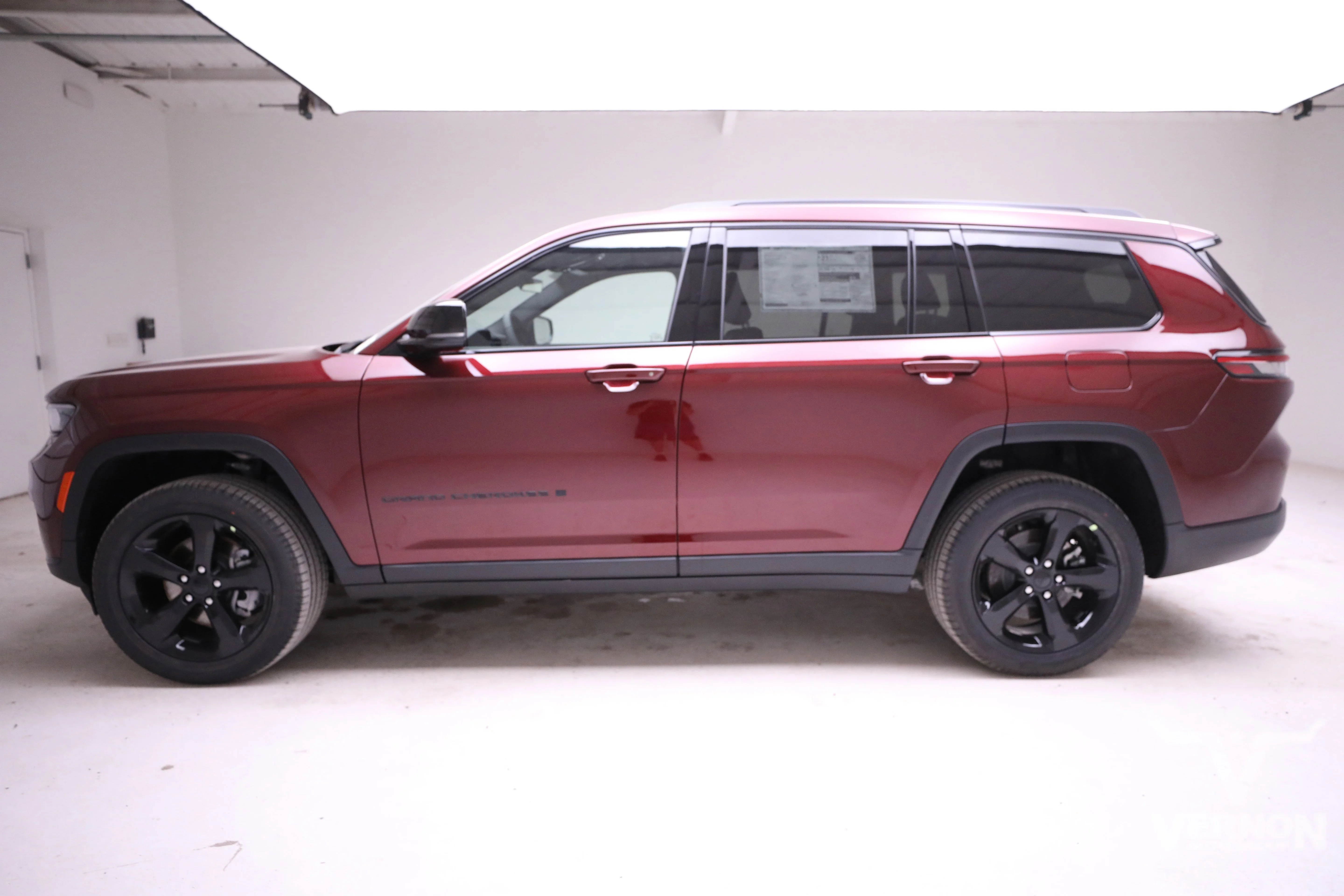 New 2025 Jeep Grand Cherokee L Limited 4x4