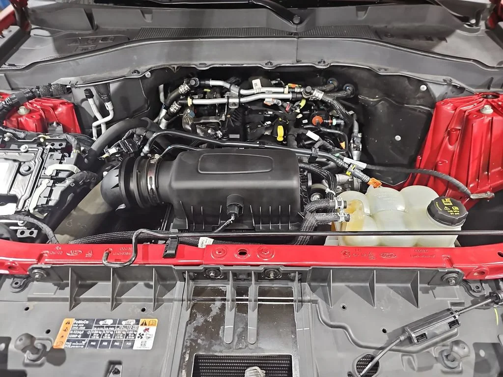 Used 2022 Red Ford XLT image 37
