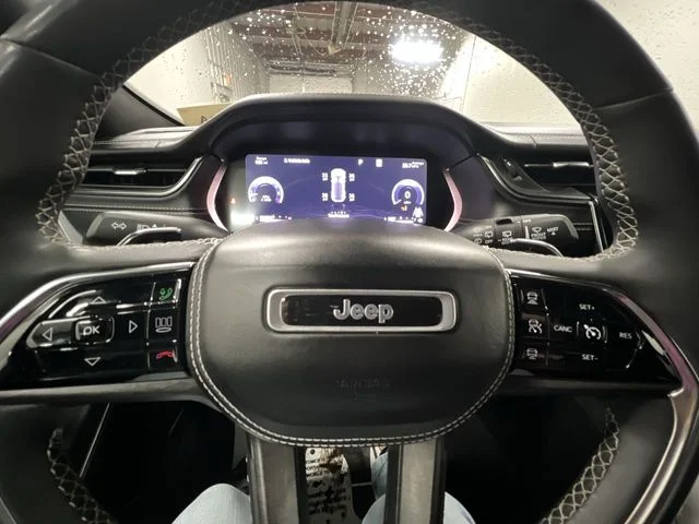 Used 2023 Brown Jeep Overland image 11