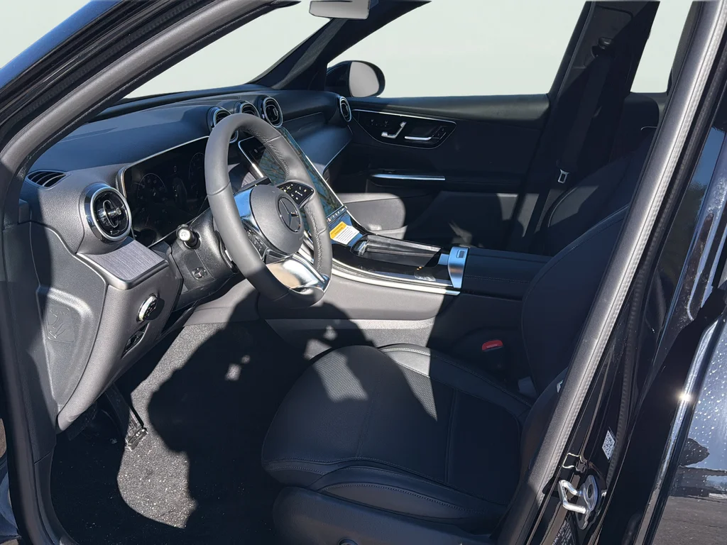Certified Used 2026 Black Mercedes-Benz GLC 300 image 19