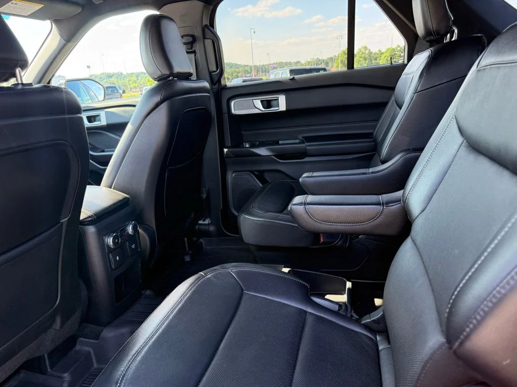 Used 2020 Red Ford Limited image 16
