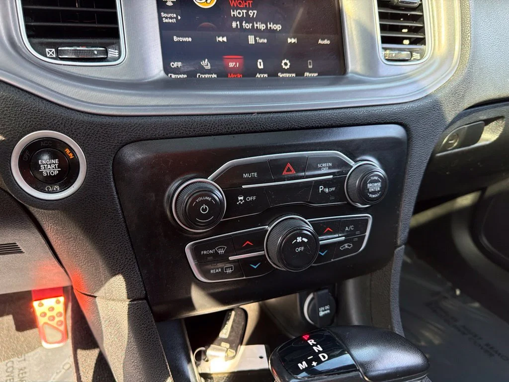 Used 2023 Gray Dodge SXT image 33