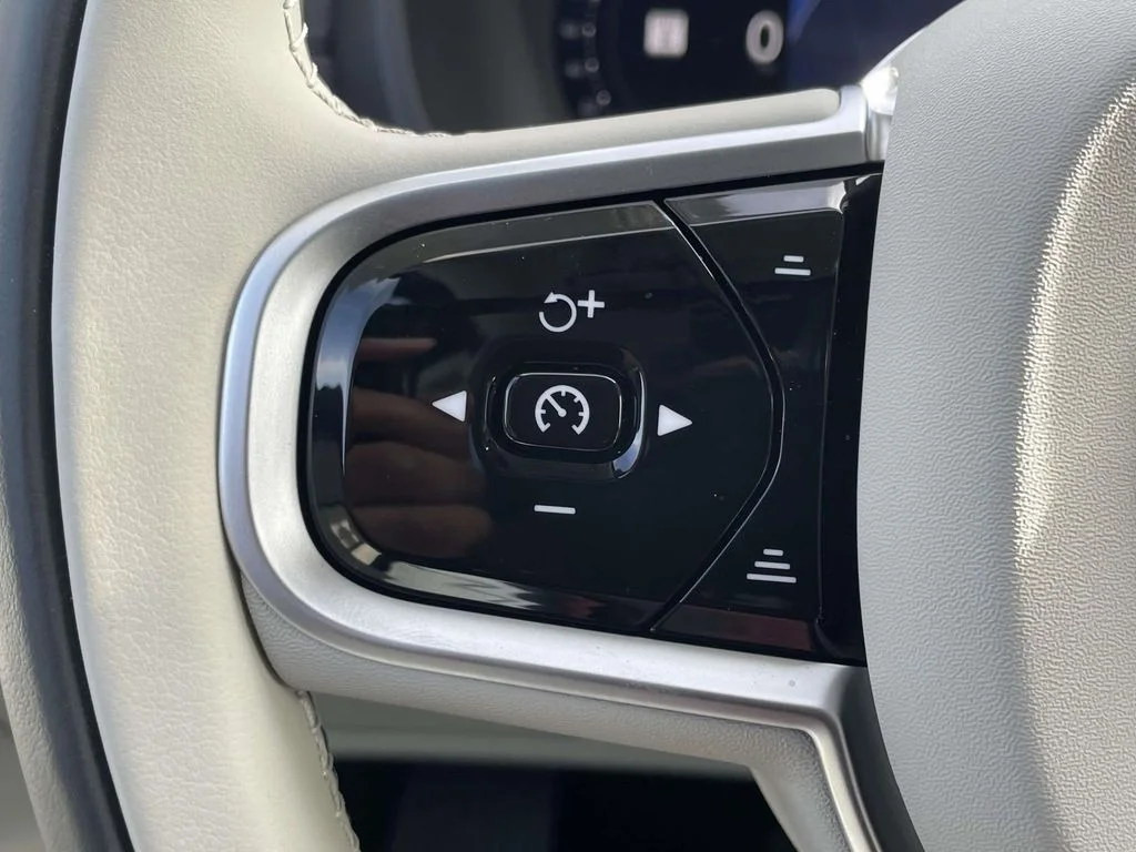 2026 Volvo XC90 Ultra - Photo 10