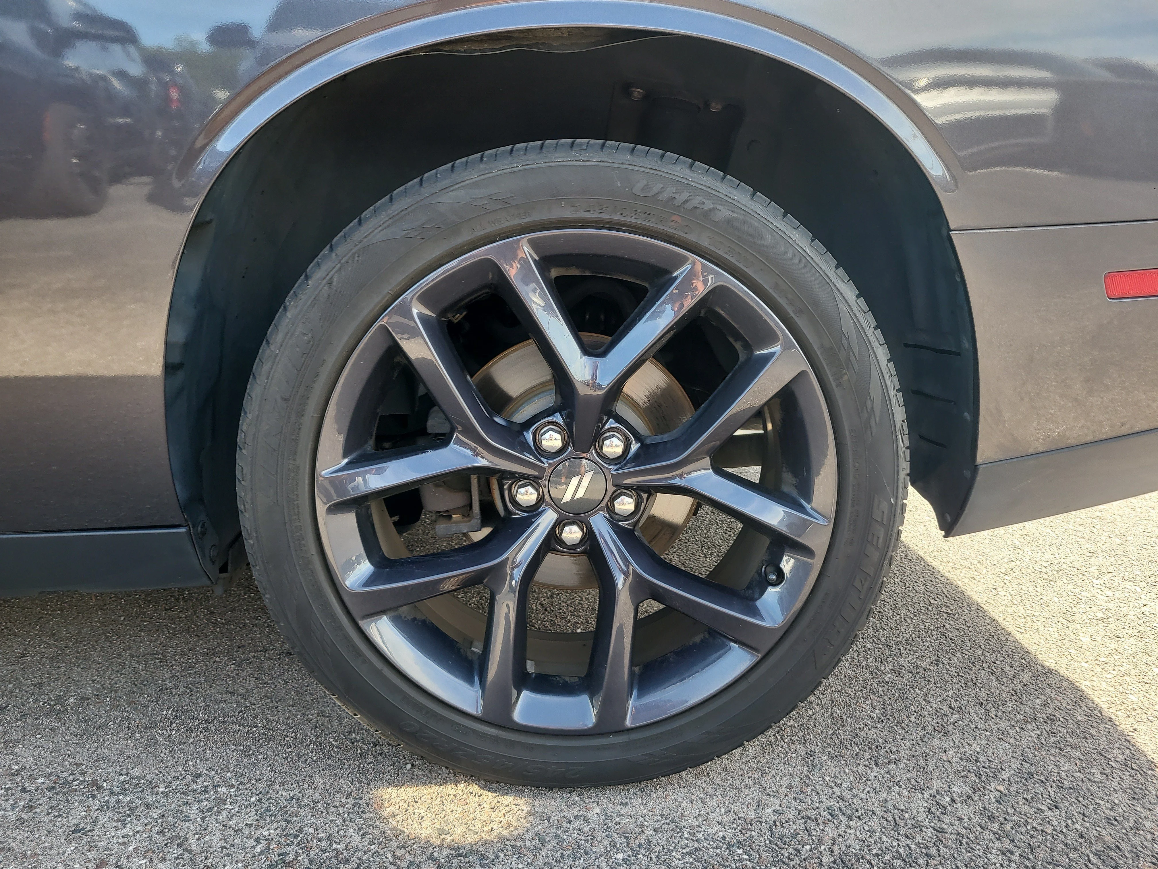 Used 2020 Granite Pearlcoat Dodge SXT image 8