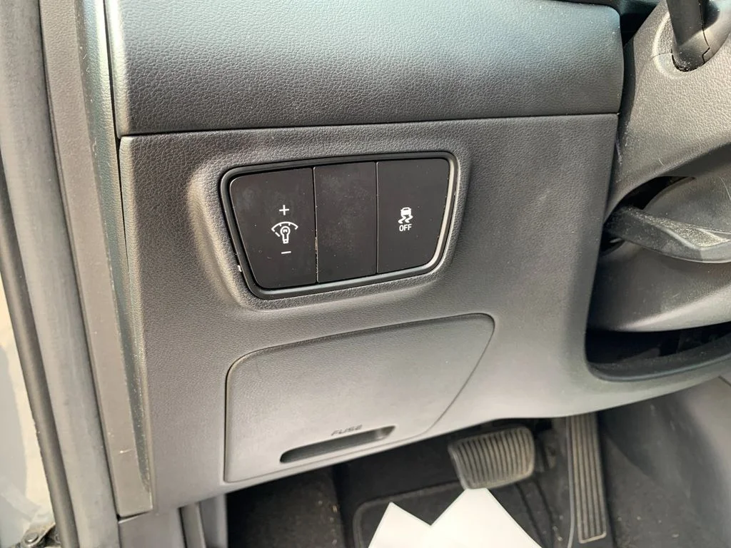 Used 2024 Gray Hyundai SE image 30