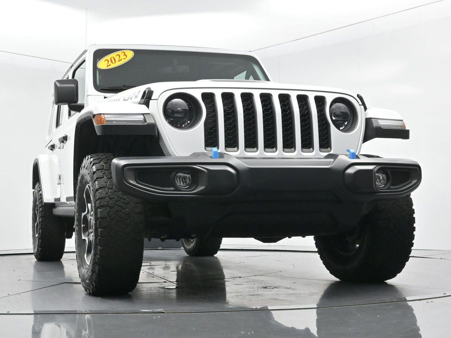 Used 2023 Bright White Clearcoat Jeep Rubicon image 47