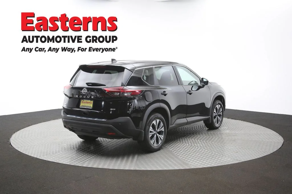 Used 2023 Black Nissan SV image 40