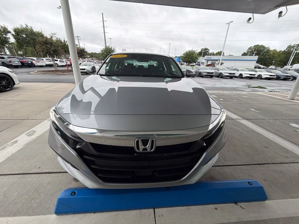 Used 2020 Silver Honda Touring image 2