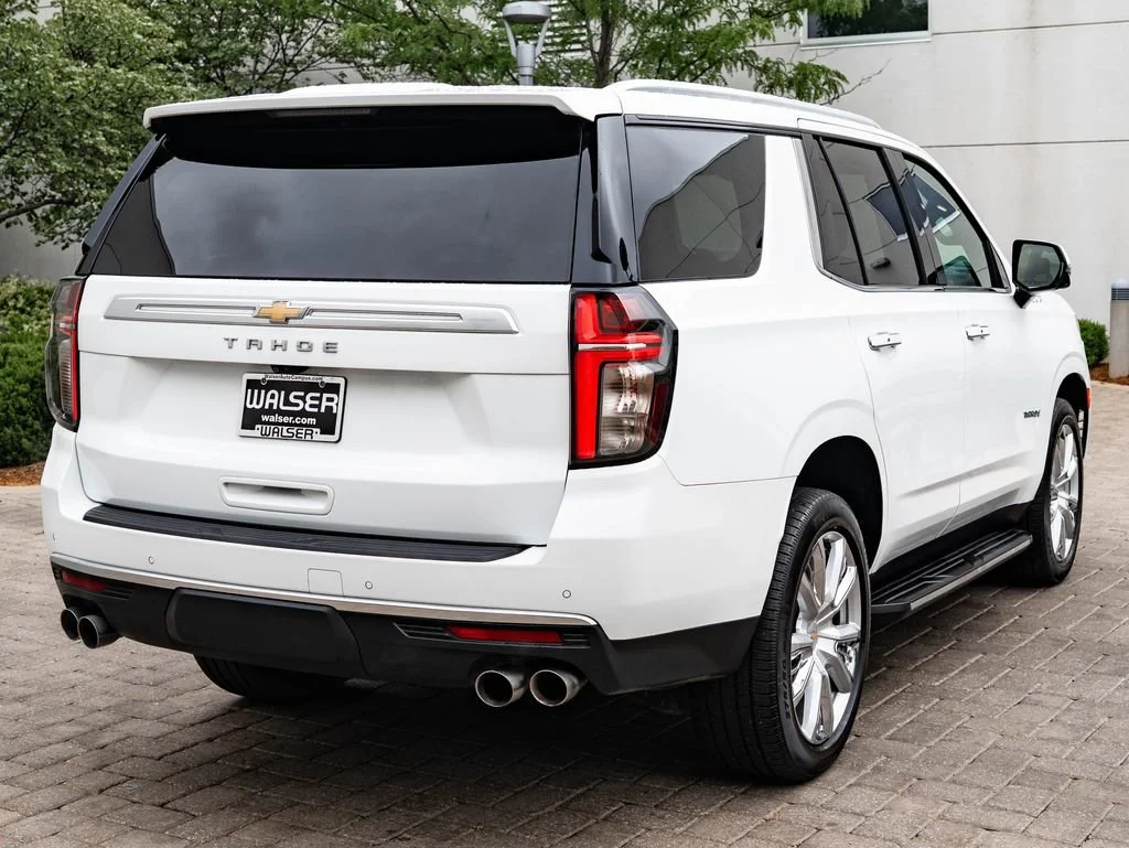 Used 2021 Summit White Chevrolet High Country image 10