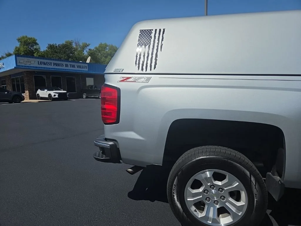 Used 2014 Silver Chevrolet LT image 3