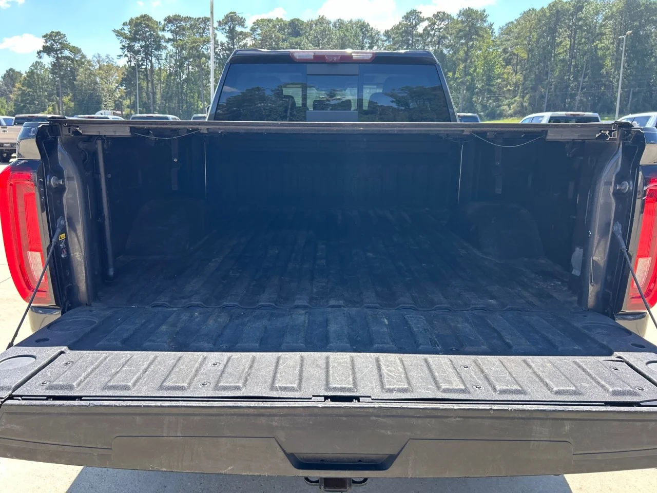 Used 2020 CARBON BLACK METALLIC GMC Denali image 7