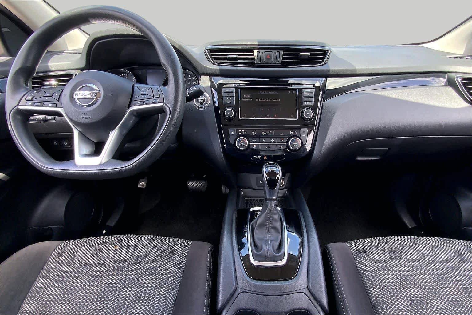 Used 2020 Scarlet Ember Tintcoat Nissan SV image 15