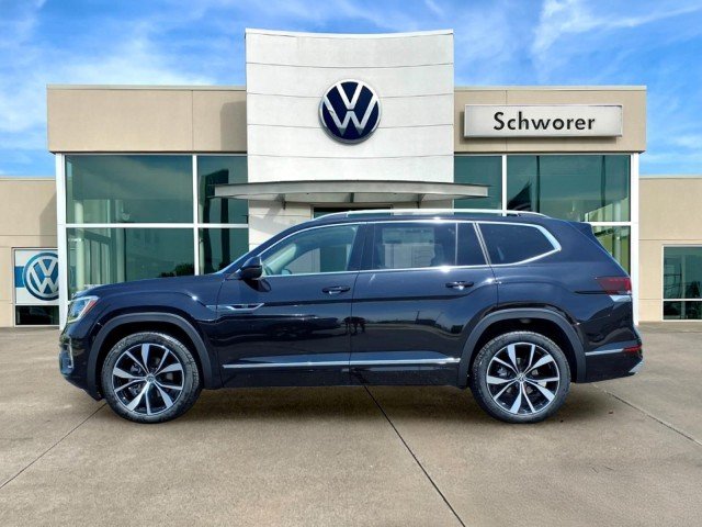 2026 Volkswagen Atlas 2.0T SEL Premium R-Line 4MOTION's photo