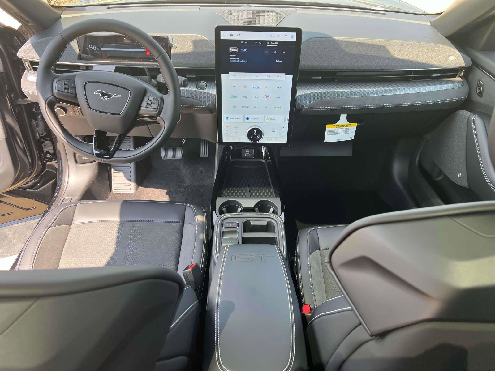 2025 Ford Mustang Mach-E GT - Photo 9