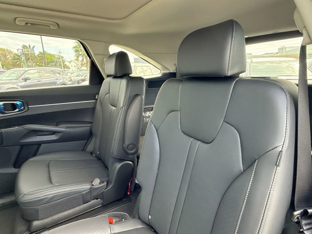 New 2025 Black Kia EX image 23