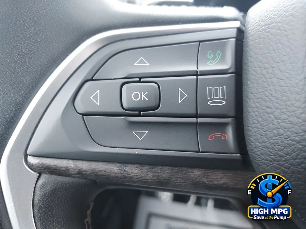 Used 2024 White Jeep 4xe image 23