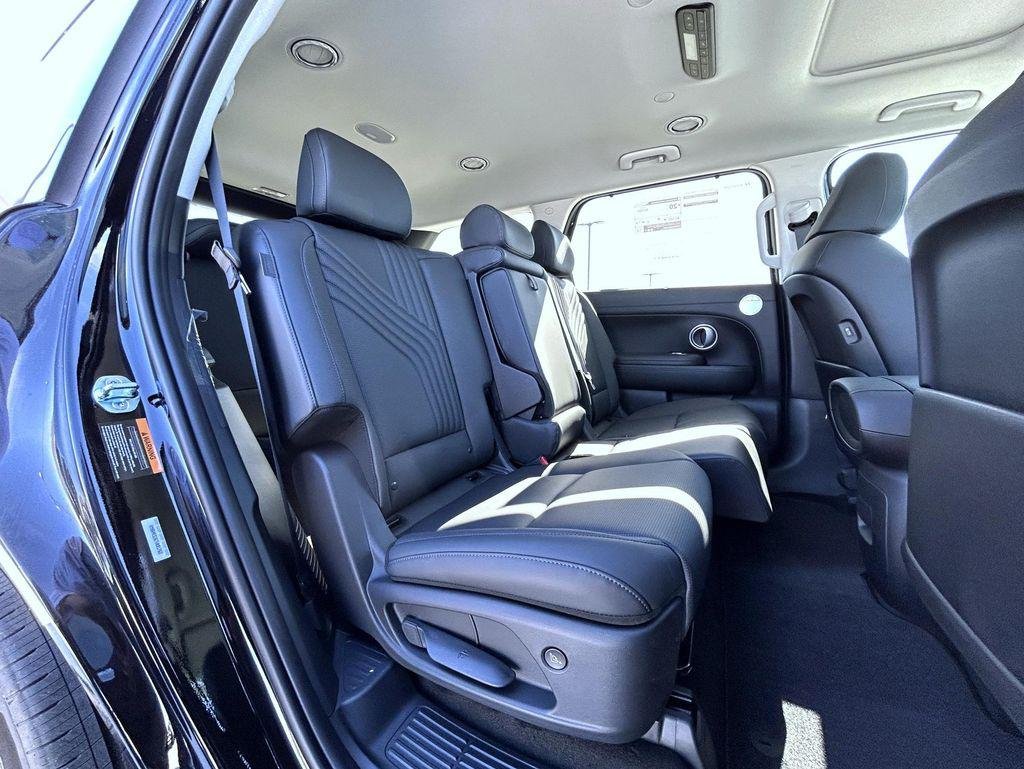 New 2026 Abyss Black Pearl Hyundai SEL Premium AWD image 17