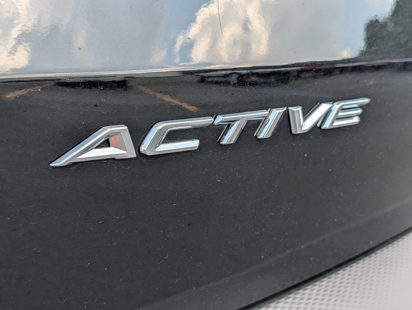 Used 2025 Agate Black Ford Active image 33