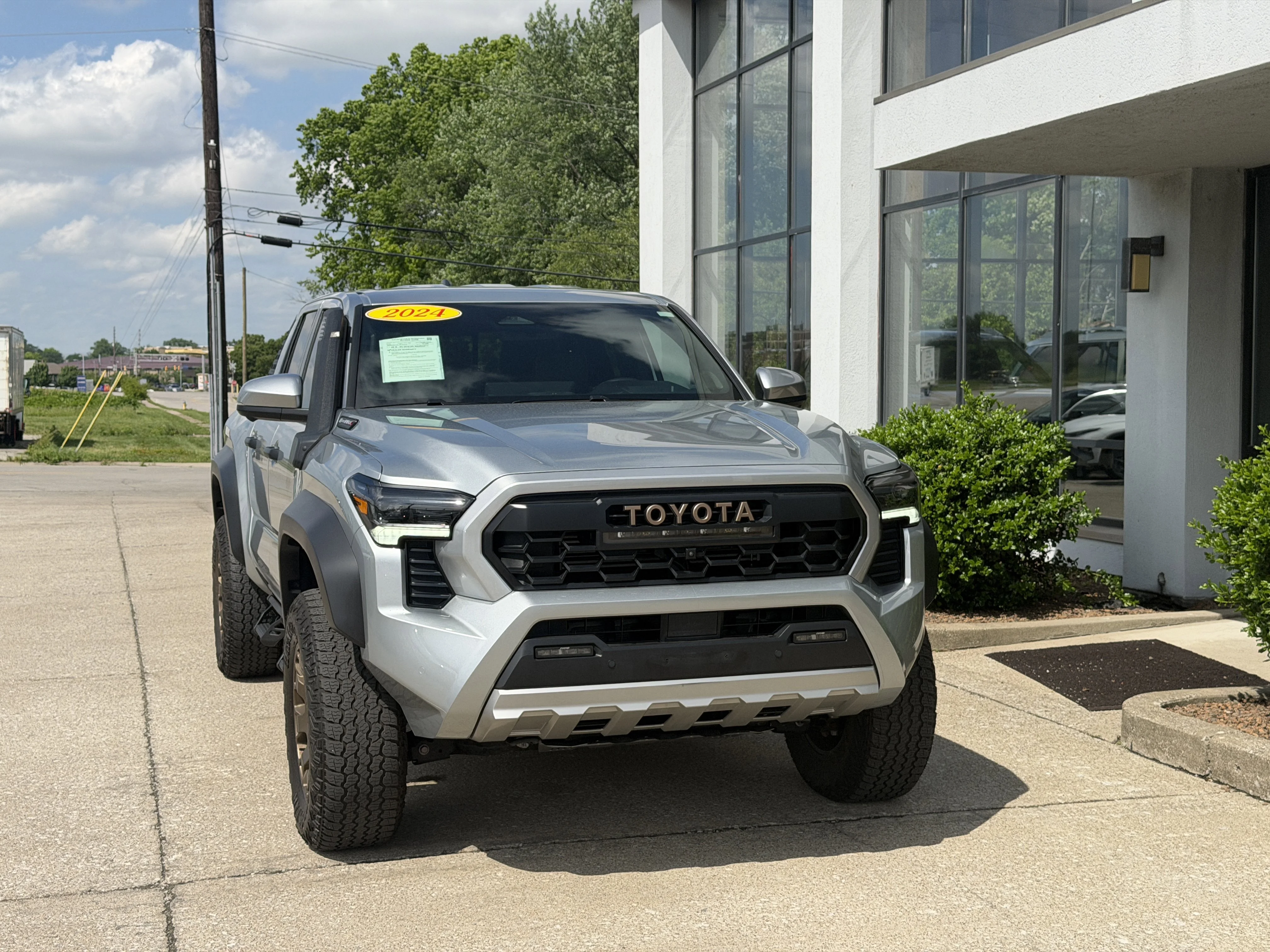 Used 2024 Celestial Silver Metallic Toyota Trailhunter Hybrid image 23