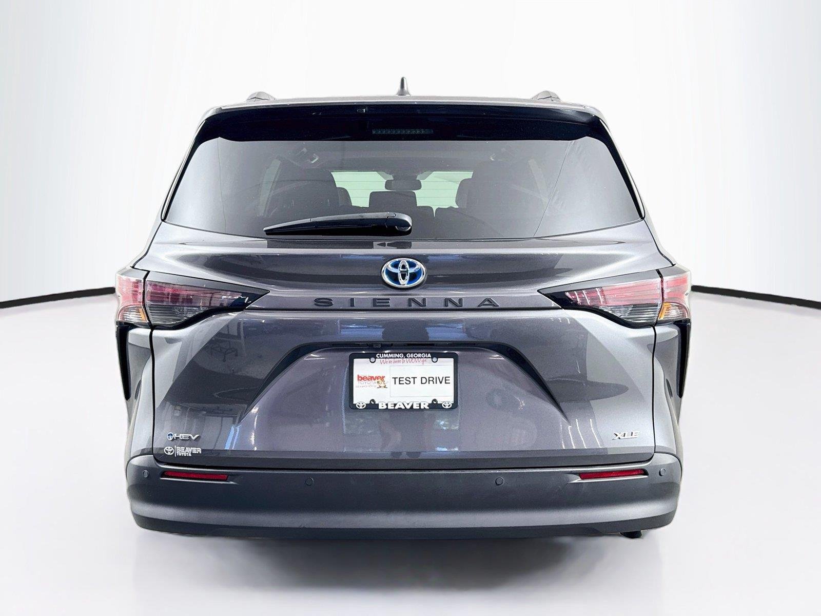Certified Used 2025 Magnetic Gray Metallic Toyota XLE 8-Passenger image 12