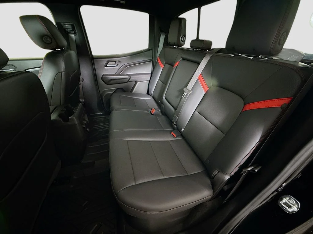 2026 Chevrolet Colorado Z71 - Photo 23