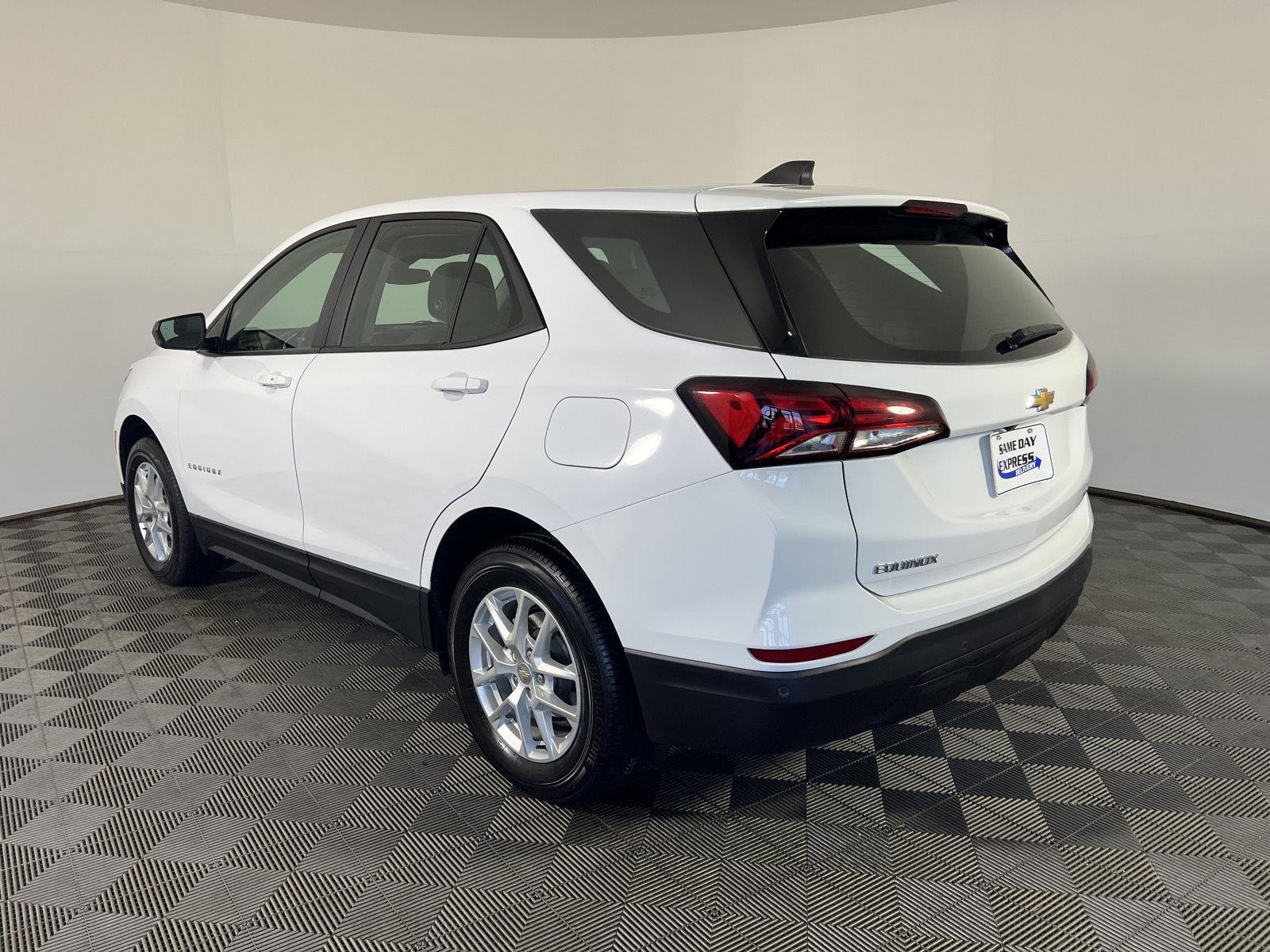 Used 2024 Summit White Chevrolet LS image 26
