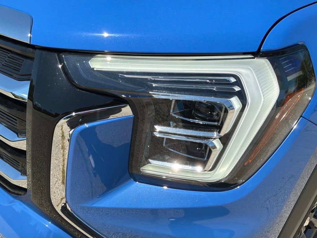 New 2027 Rapids Metallic GMC Elevation image 13
