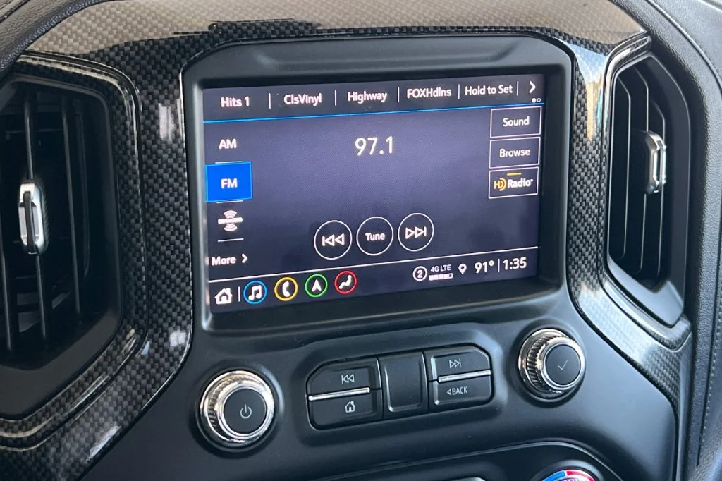 Used 2021 Gray GMC SLT image 21