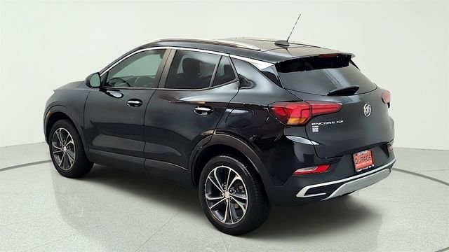 Used 2020 Black Buick Select image 9