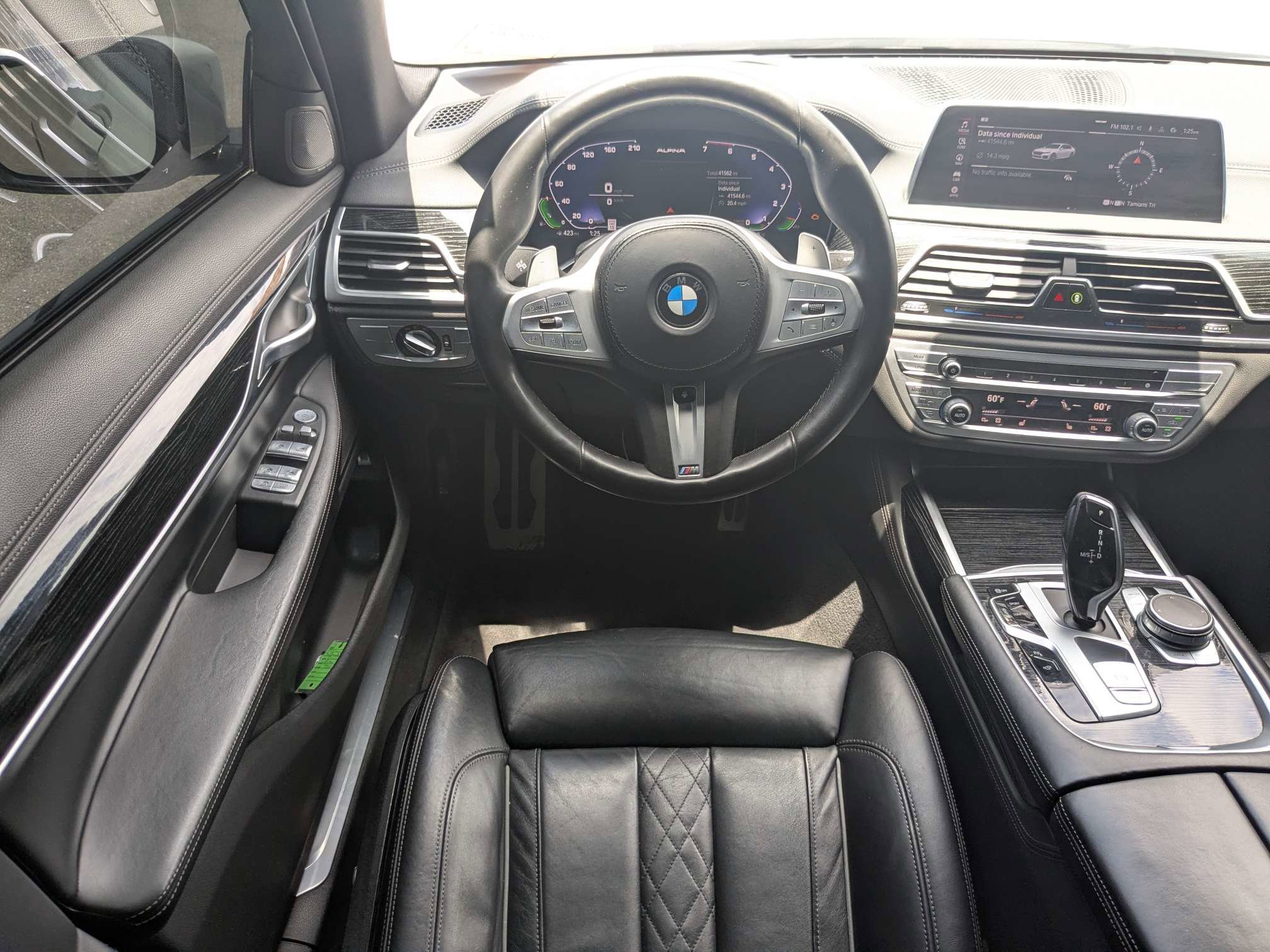 Used 2022 Alpine White BMW 750i xDrive image 19