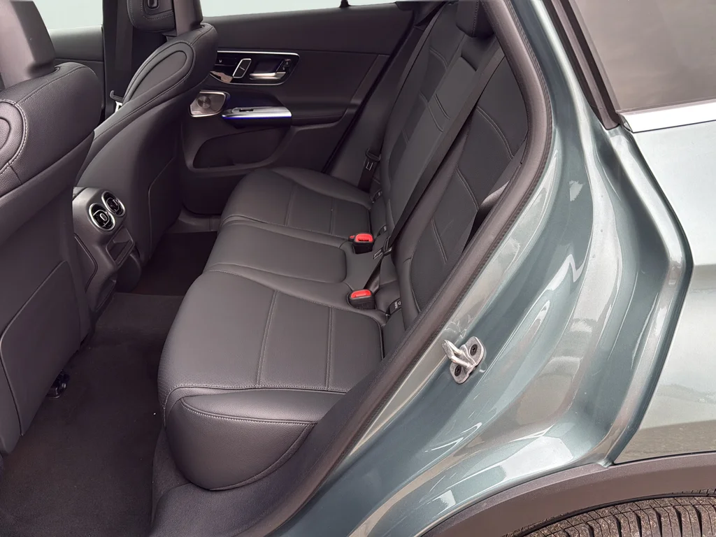 New 2026 Verde Silver Metallic Mercedes-Benz GLC 300 image 20