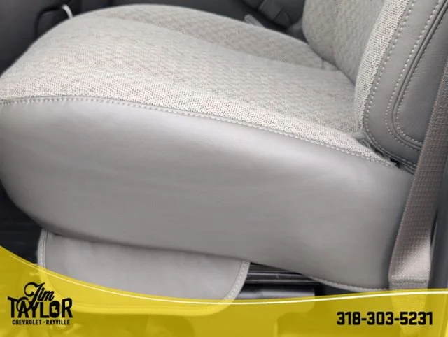 2026 Chevrolet Express Cargo Work Van - Photo 13