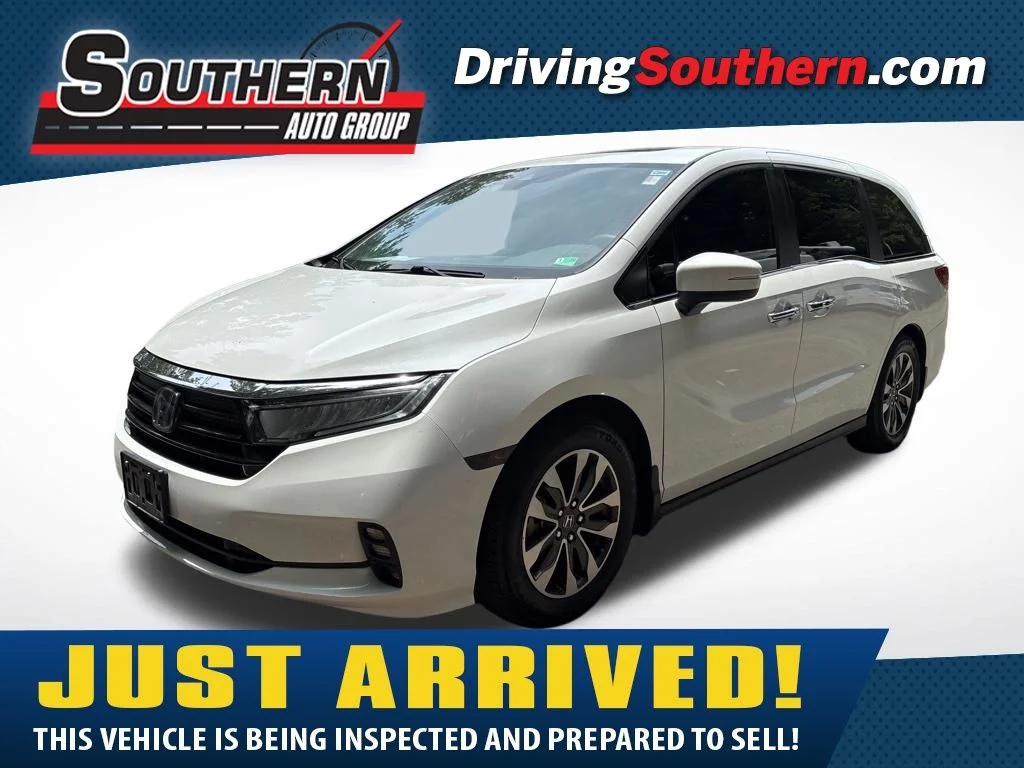 Used 2022 White Honda EX-L image 1