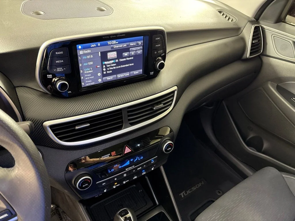 Used 2019 Red Hyundai Night image 34
