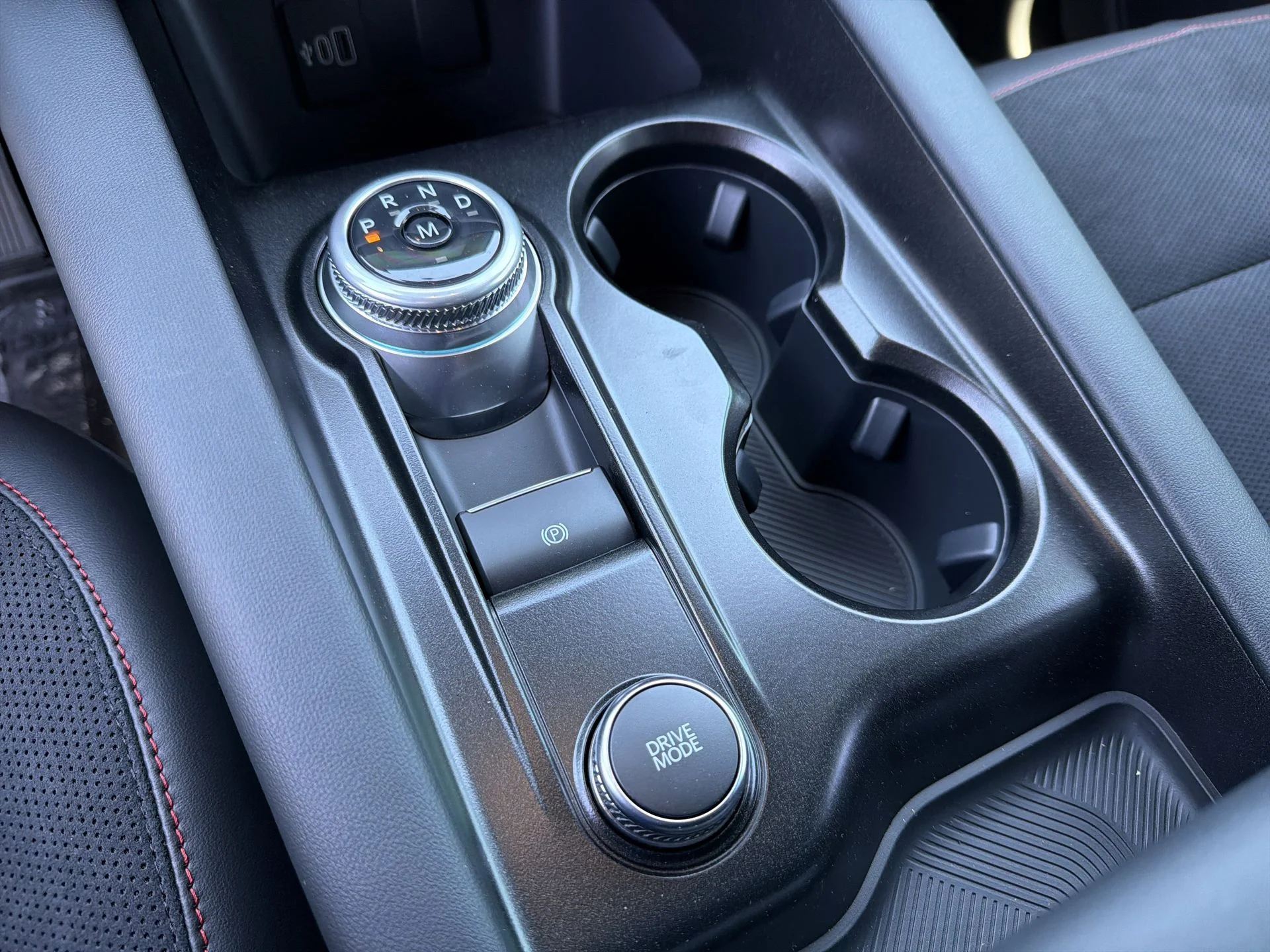 New 2026 Agate Black Metallic Ford ST image 13