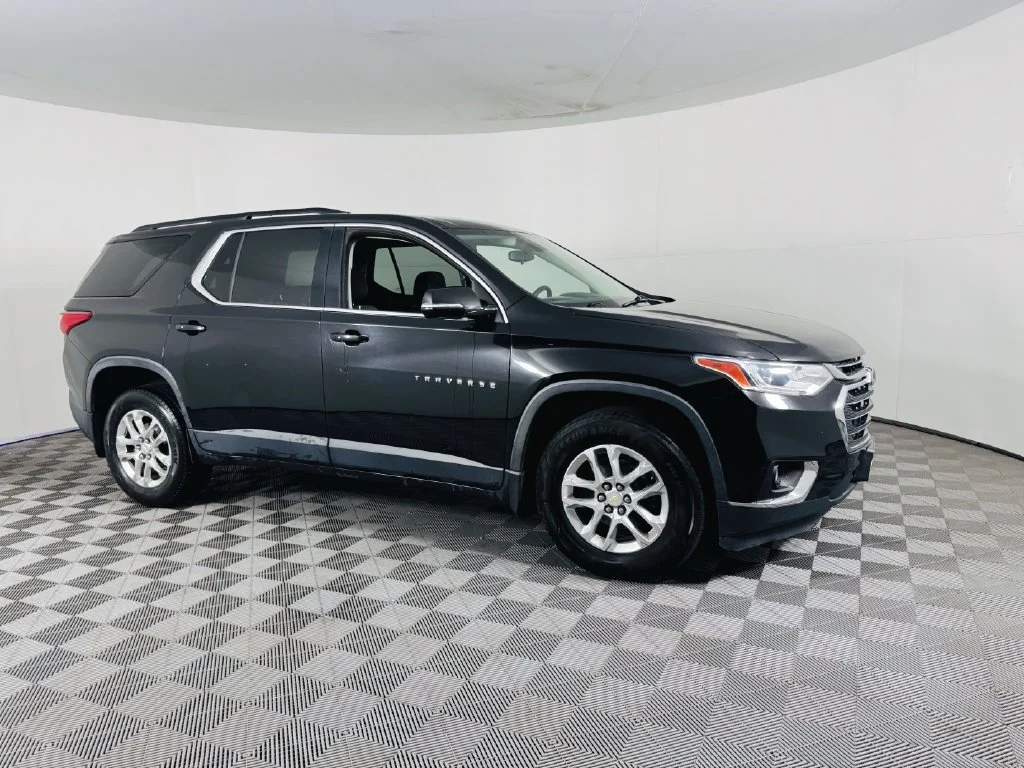 Used 2020 Black Chevrolet LT image 2