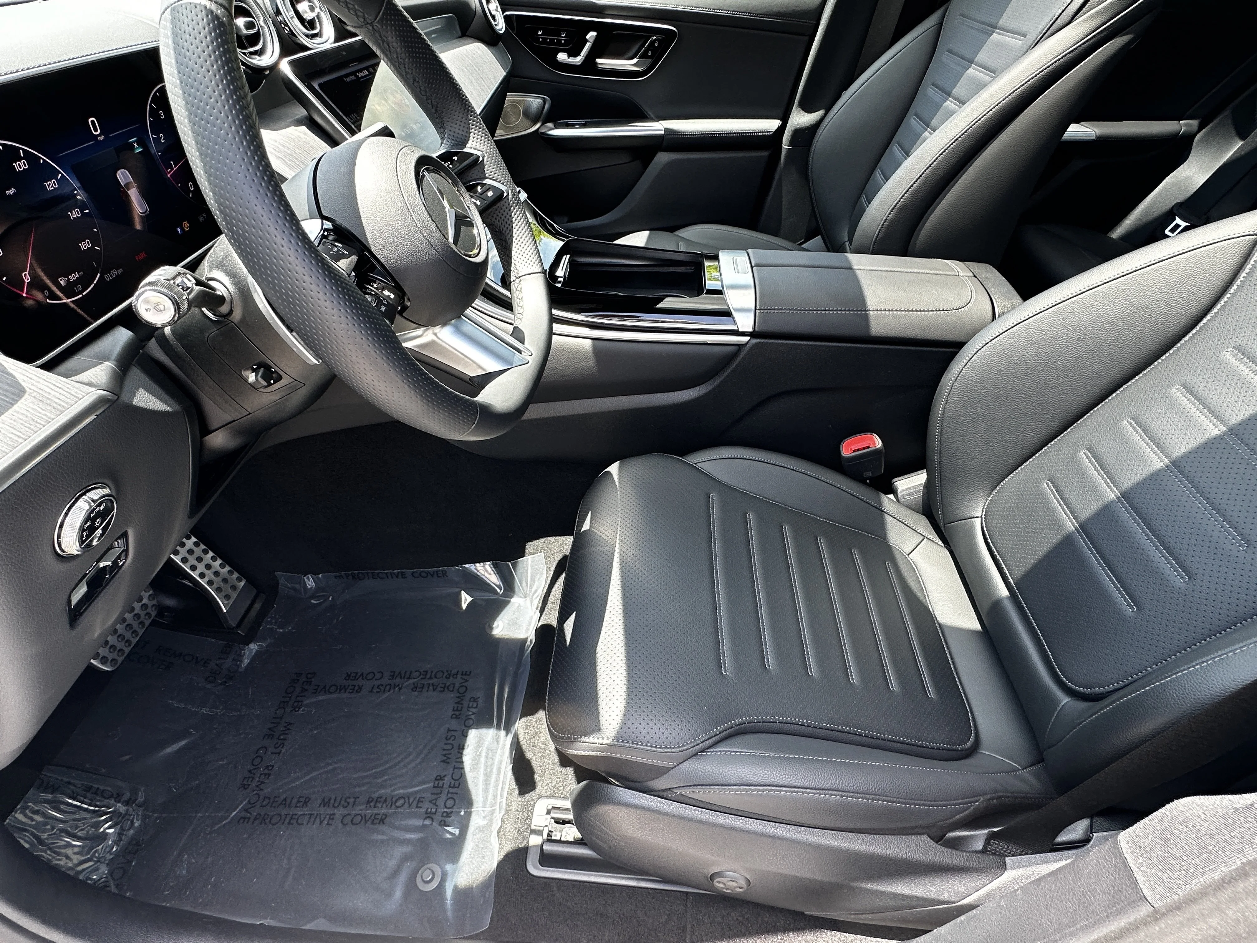 Certified Used 2025 Silver Mercedes-Benz GLC 300 image 10