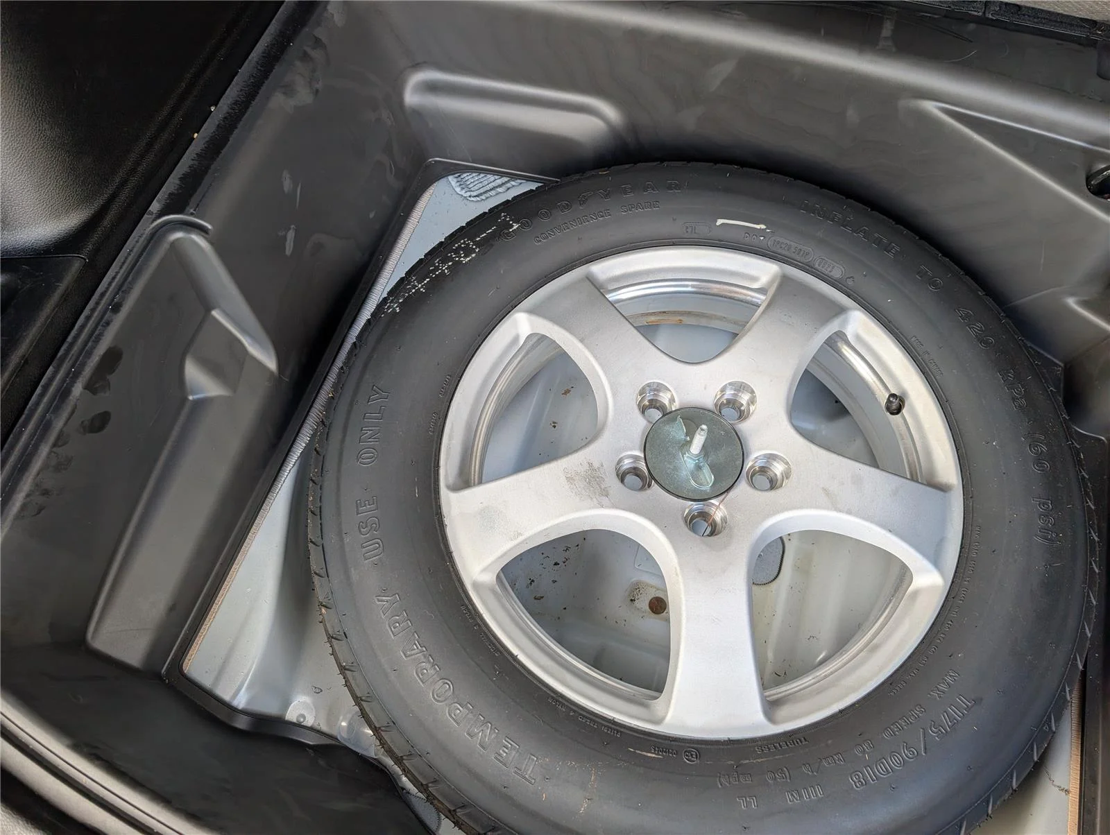Used 2023 Bright White Clearcoat Jeep Laredo image 33