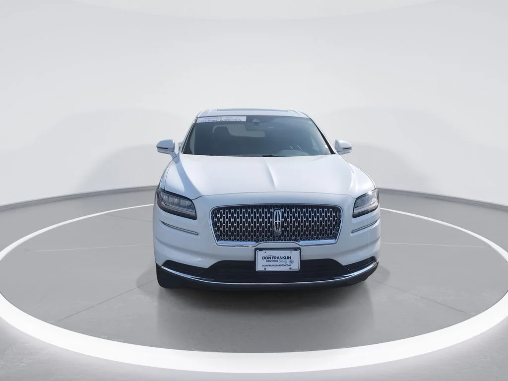 Used 2023 White Lincoln Reserve image 3